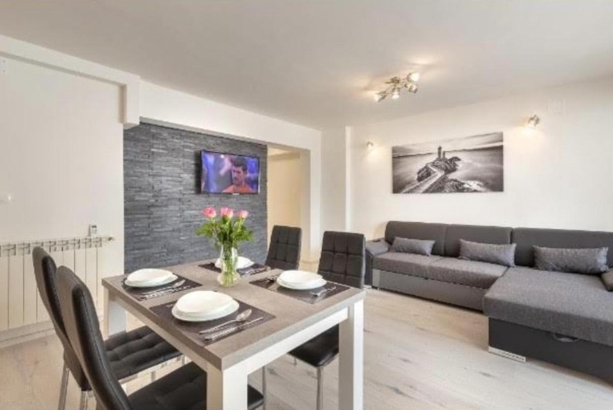 Ferienwohnung Newly Renovated App Goran Umag Exterior foto