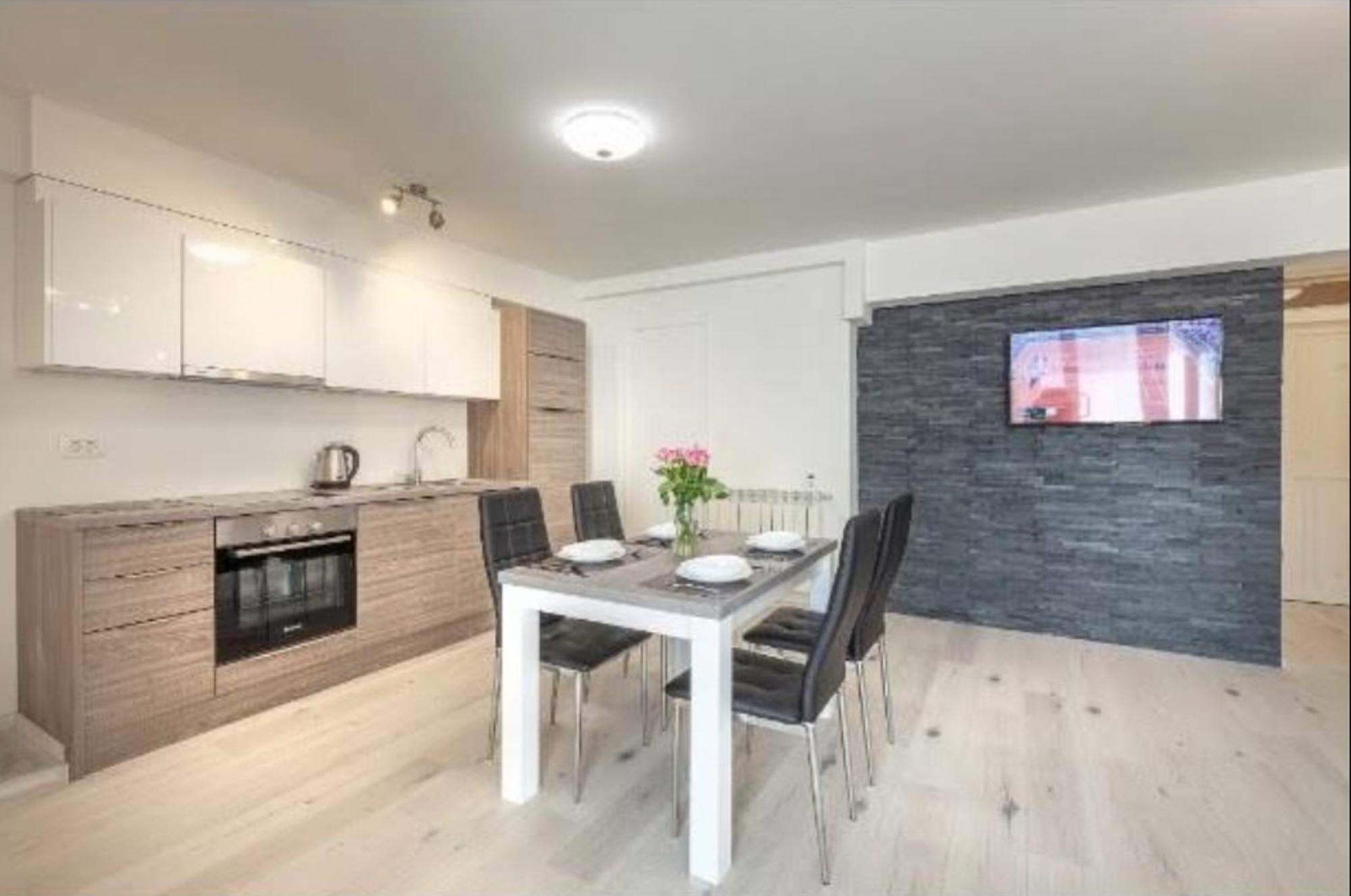 Ferienwohnung Newly Renovated App Goran Umag Exterior foto